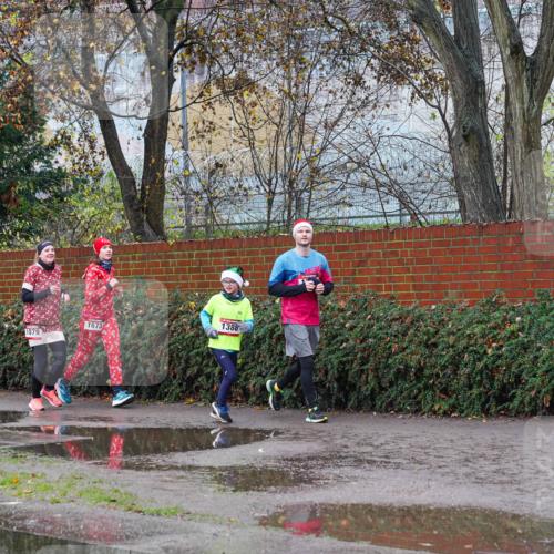 07.12.2025 - St. Pauli X-Mass-Run No. 15 Michael Burmester http://msf.ph/oto/9428692 07.12.2025 11:04:57 Laufen 1673, 1388, 1079 meine-sportfotos.de