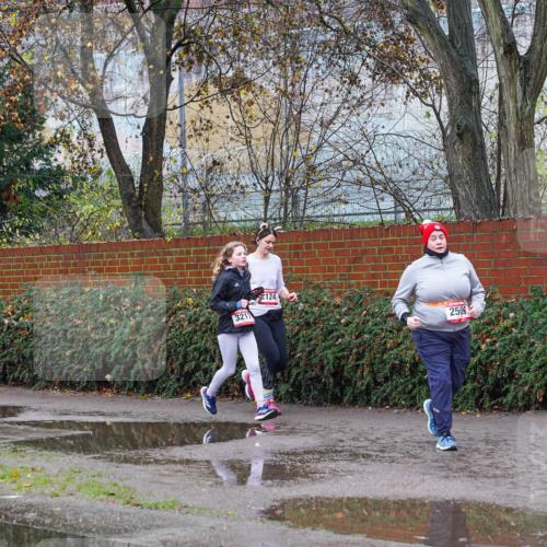 07.12.2025 - St. Pauli X-Mass-Run No. 15 Michael Burmester http://msf.ph/oto/9428707 07.12.2025 11:05:10 Laufen 3217, 2124, 2509 meine-sportfotos.de