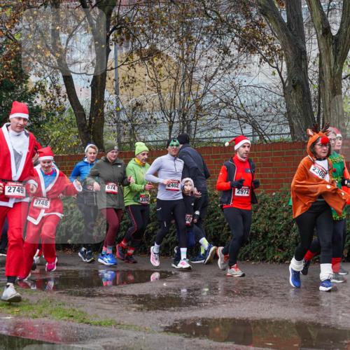 07.12.2025 - St. Pauli X-Mass-Run No. 15 Michael Burmester http://msf.ph/oto/9428747 07.12.2025 11:05:40 Laufen 3068, 318, 2749, 2748, 674, 3352, 2402, 2972, 00, 2308 meine-sportfotos.de