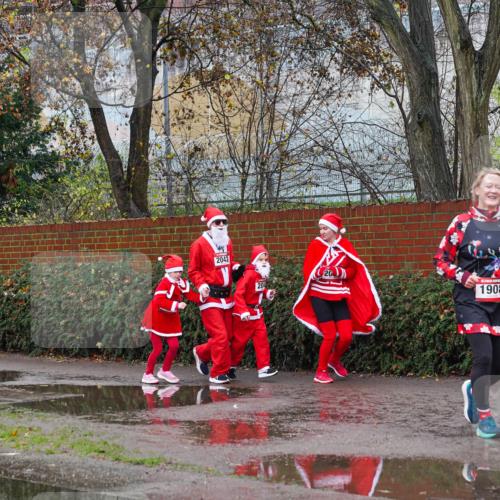 07.12.2025 - St. Pauli X-Mass-Run No. 15 Michael Burmester http://msf.ph/oto/9428779 07.12.2025 11:05:58 Laufen 2405, 2043, 1908 meine-sportfotos.de