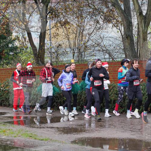 07.12.2025 - St. Pauli X-Mass-Run No. 15 Michael Burmester http://msf.ph/oto/9428800 07.12.2025 11:06:09 Laufen 2161, 14, 3328, 288, 2257, 216, 21, 590 meine-sportfotos.de