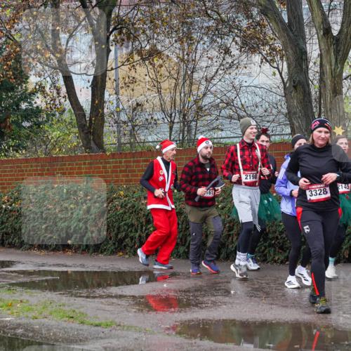 07.12.2025 - St. Pauli X-Mass-Run No. 15 Michael Burmester http://msf.ph/oto/9428805 07.12.2025 11:06:11 Laufen 61, 2198, 3328, 2145, 2260 meine-sportfotos.de