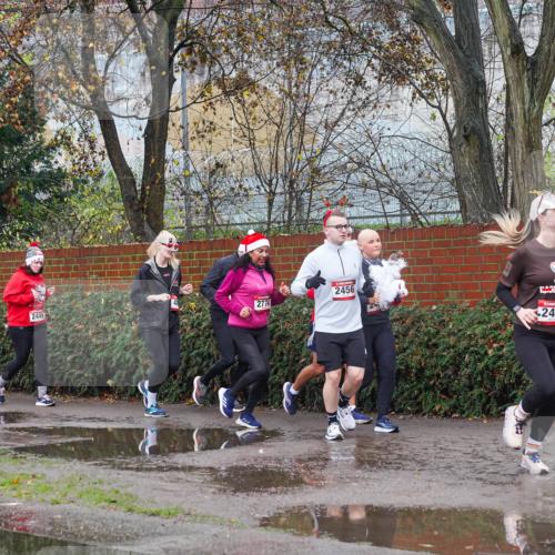 07.12.2025 - St. Pauli X-Mass-Run No. 15 Michael Burmester http://msf.ph/oto/9428813 07.12.2025 11:06:17 Laufen 1759, 2449, 2774, 2456, 2431 meine-sportfotos.de