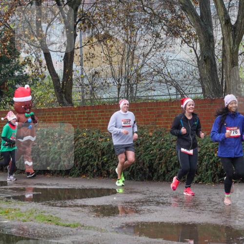 07.12.2025 - St. Pauli X-Mass-Run No. 15 Michael Burmester http://msf.ph/oto/9428871 07.12.2025 11:06:59 Laufen 481, 4653, 776 meine-sportfotos.de