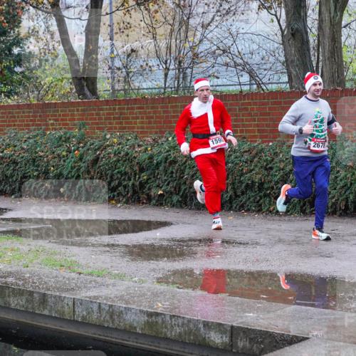 07.12.2025 - St. Pauli X-Mass-Run No. 15 Michael Burmester http://msf.ph/oto/9428907 07.12.2025 09:40:11 Laufen 1598, 2678 meine-sportfotos.de