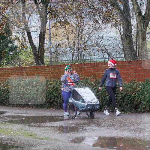 07.12.2025 - St. Pauli X-Mass-Run No. 15 Michael Burmester http://msf.ph/oto/9428918 07.12.2025 11:12:56 Laufen 614 meine-sportfotos.de