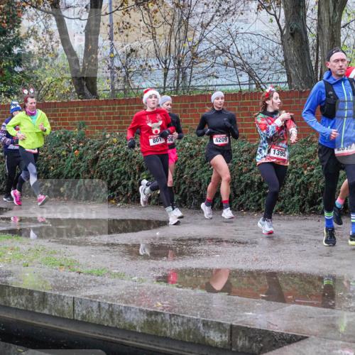 07.12.2025 - St. Pauli X-Mass-Run No. 15 Michael Burmester http://msf.ph/oto/9428940 07.12.2025 09:40:50 Laufen 801, 208, 4209, 1293, 1395, 197 meine-sportfotos.de