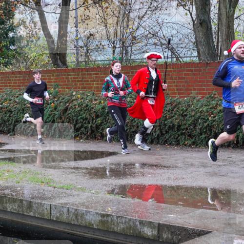 07.12.2025 - St. Pauli X-Mass-Run No. 15 Michael Burmester http://msf.ph/oto/9428950 07.12.2025 09:40:55 Laufen 2, 964, 310, 441, 1483 meine-sportfotos.de