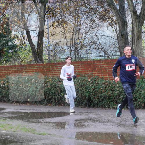 07.12.2025 - St. Pauli X-Mass-Run No. 15 Michael Burmester http://msf.ph/oto/9428966 07.12.2025 11:18:59 Laufen 316, 2183 meine-sportfotos.de