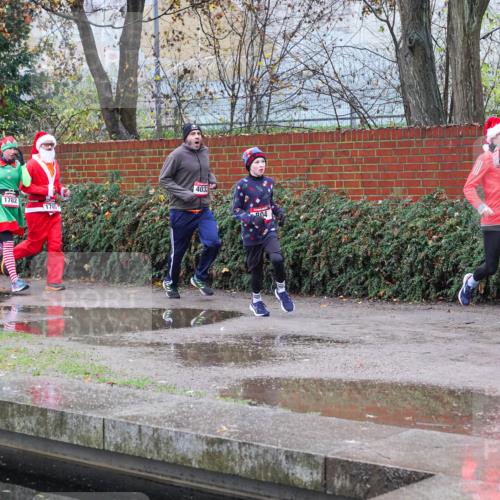 07.12.2025 - St. Pauli X-Mass-Run No. 15 Michael Burmester http://msf.ph/oto/9428971 07.12.2025 09:41:07 Laufen 4032, 1782, 804, 1744, 488 meine-sportfotos.de