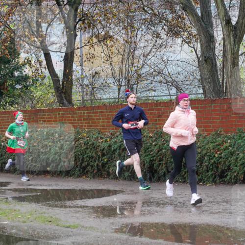 07.12.2025 - St. Pauli X-Mass-Run No. 15 Michael Burmester http://msf.ph/oto/9429015 07.12.2025 11:20:44 Laufen 3916, 3826 meine-sportfotos.de