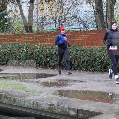 07.12.2025 - St. Pauli X-Mass-Run No. 15 Michael Burmester http://msf.ph/oto/9429021 07.12.2025 09:41:41 Laufen 3515, 911, 910 meine-sportfotos.de