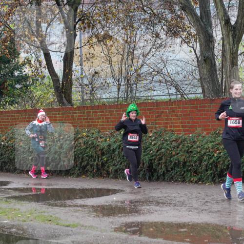 07.12.2025 - St. Pauli X-Mass-Run No. 15 Michael Burmester http://msf.ph/oto/9429044 07.12.2025 11:21:29 Laufen 3592, 239, 1658, 1834 meine-sportfotos.de