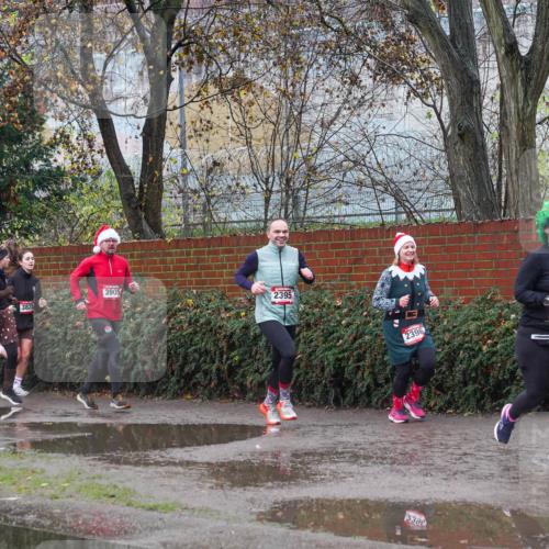 07.12.2025 - St. Pauli X-Mass-Run No. 15 Michael Burmester http://msf.ph/oto/9429047 07.12.2025 11:21:30 Laufen 3905, 2395, 2396, 59 meine-sportfotos.de