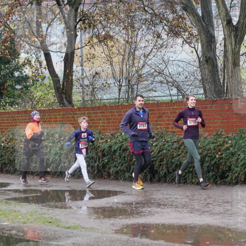 07.12.2025 - St. Pauli X-Mass-Run No. 15 Michael Burmester http://msf.ph/oto/9429061 07.12.2025 11:21:41 Laufen 3757, 3755, 3764 meine-sportfotos.de