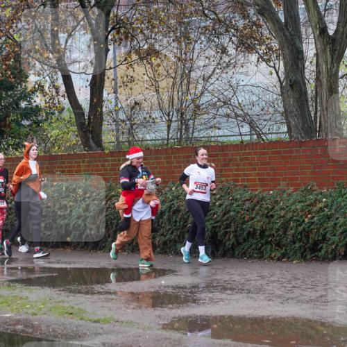07.12.2025 - St. Pauli X-Mass-Run No. 15 Michael Burmester http://msf.ph/oto/9429092 07.12.2025 11:22:12 Laufen 3733, 3453 meine-sportfotos.de