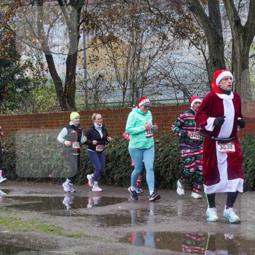 07.12.2025 - St. Pauli X-Mass-Run No. 15 Michael Burmester http://msf.ph/oto/9429105 07.12.2025 11:22:21 Laufen 3922, 91, 3923, 3434, 3423, 3530, 3529 meine-sportfotos.de