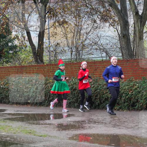 07.12.2025 - St. Pauli X-Mass-Run No. 15 Michael Burmester http://msf.ph/oto/9429112 07.12.2025 11:22:26 Laufen 212, 726, 727 meine-sportfotos.de