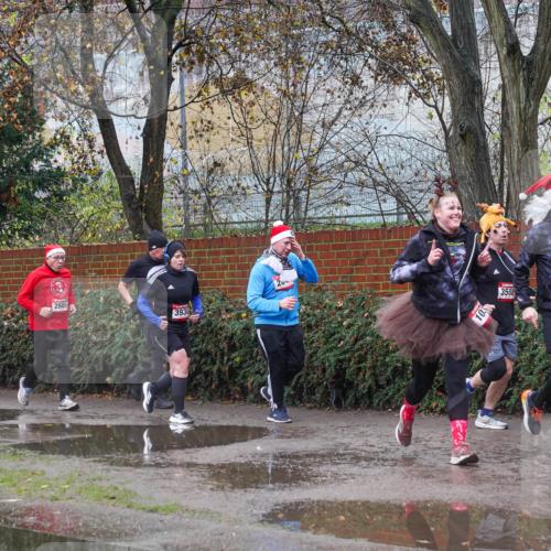 07.12.2025 - St. Pauli X-Mass-Run No. 15 Michael Burmester http://msf.ph/oto/9429131 07.12.2025 11:22:44 Laufen 3403, 294, 2669, 3930, 10, 3508, 3300, 1951 meine-sportfotos.de