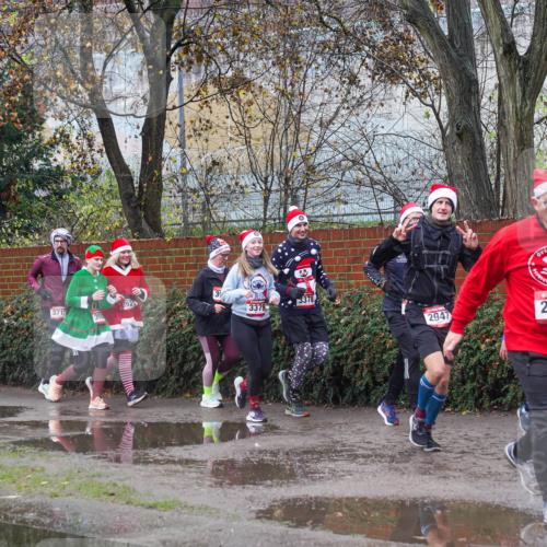 07.12.2025 - St. Pauli X-Mass-Run No. 15 Michael Burmester http://msf.ph/oto/9429140 07.12.2025 11:22:48 Laufen 92, 3717, 3378, 3379, 2947, 2669 meine-sportfotos.de