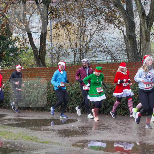 07.12.2025 - St. Pauli X-Mass-Run No. 15 Michael Burmester http://msf.ph/oto/9429145 07.12.2025 11:22:50 Laufen 3576, 3718, 3717, 3920, 3379, 3378 meine-sportfotos.de