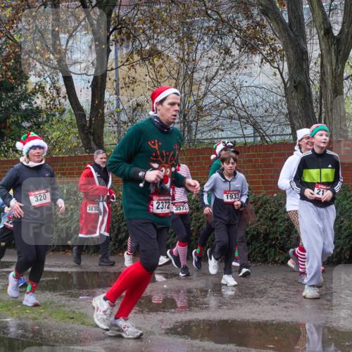 07.12.2025 - St. Pauli X-Mass-Run No. 15 Michael Burmester http://msf.ph/oto/9429161 07.12.2025 11:23:04 Laufen 2292, 3619, 320, 2372, 3573, 3830, 1933, 21, 2180 meine-sportfotos.de