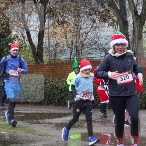 07.12.2025 - St. Pauli X-Mass-Run No. 15 Michael Burmester http://msf.ph/oto/9429166 07.12.2025 11:23:06 Laufen 2292, 2294, 320, 3831, 3830 meine-sportfotos.de