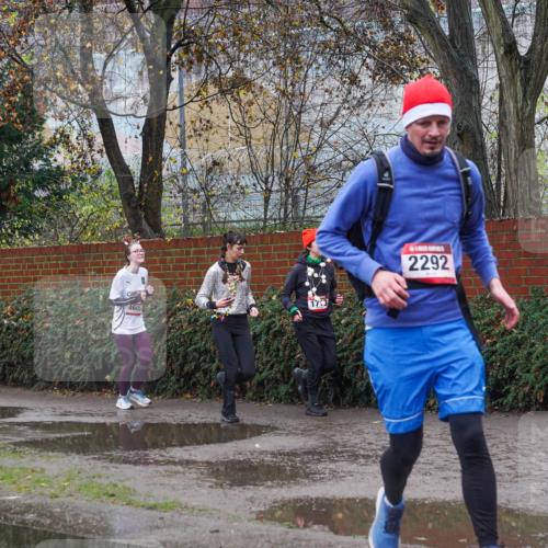 07.12.2025 - St. Pauli X-Mass-Run No. 15 Michael Burmester http://msf.ph/oto/9429167 07.12.2025 11:23:08 Laufen 4605, 17, 3, 2292, 3830 meine-sportfotos.de