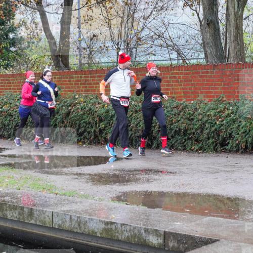 07.12.2025 - St. Pauli X-Mass-Run No. 15 Michael Burmester http://msf.ph/oto/9429168 07.12.2025 09:43:25 Laufen 1594, 2975, 2973 meine-sportfotos.de