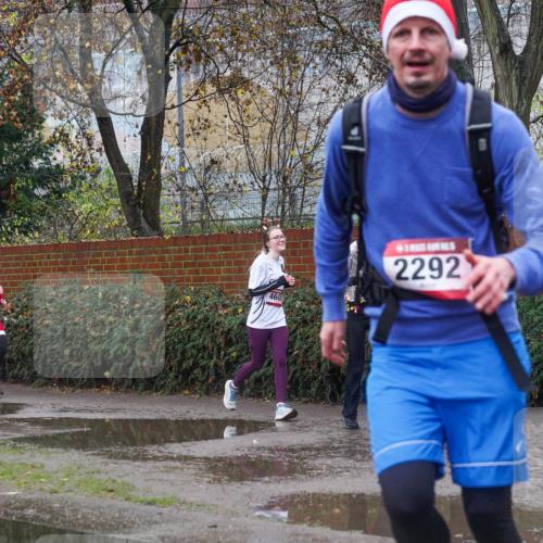 07.12.2025 - St. Pauli X-Mass-Run No. 15 Michael Burmester http://msf.ph/oto/9429170 07.12.2025 11:23:09 Laufen 1975, 460, 2292 meine-sportfotos.de