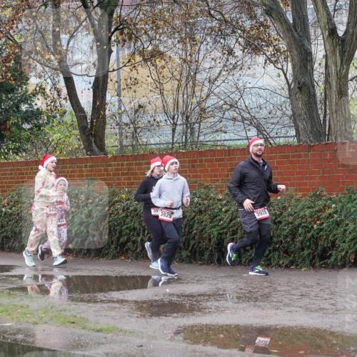07.12.2025 - St. Pauli X-Mass-Run No. 15 Michael Burmester http://msf.ph/oto/9429175 07.12.2025 11:23:14 Laufen 342, 39, 3929, 3928, 3858 meine-sportfotos.de