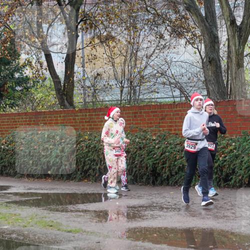 07.12.2025 - St. Pauli X-Mass-Run No. 15 Michael Burmester http://msf.ph/oto/9429178 07.12.2025 11:23:15 Laufen 342, 3929, 927, 3928 meine-sportfotos.de