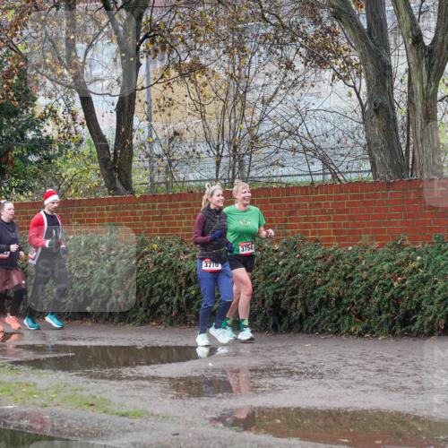 07.12.2025 - St. Pauli X-Mass-Run No. 15 Michael Burmester http://msf.ph/oto/9429179 07.12.2025 11:23:18 Laufen 3770, 3754 meine-sportfotos.de