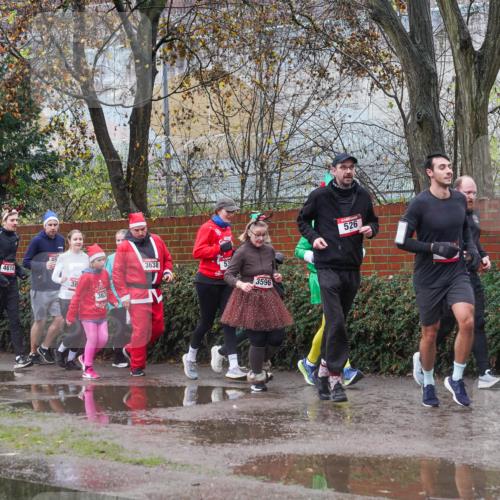 07.12.2025 - St. Pauli X-Mass-Run No. 15 Michael Burmester http://msf.ph/oto/9429208 07.12.2025 11:23:52 Laufen 3639, 3641, 396, 4614, 38, 363, 3638, 3596, 526, 3885 meine-sportfotos.de