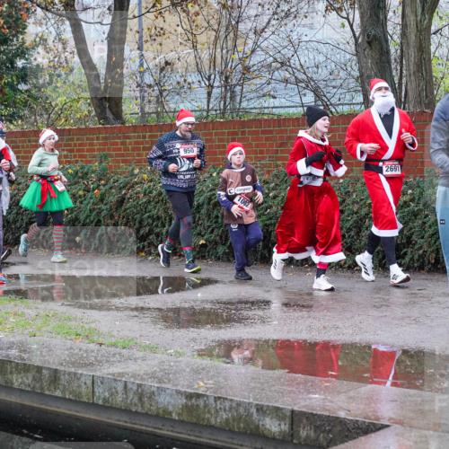 07.12.2025 - St. Pauli X-Mass-Run No. 15 Michael Burmester http://msf.ph/oto/9429219 07.12.2025 09:43:57 Laufen 1761, 1906, 950, 1002, 2691, 707, 707 meine-sportfotos.de