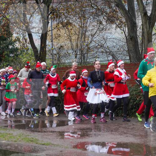 07.12.2025 - St. Pauli X-Mass-Run No. 15 Michael Burmester http://msf.ph/oto/9429229 07.12.2025 11:23:59 Laufen 3623, 2716, 22, 39, 2221, 2347, 2222, 71, 366, 3528, 3639 meine-sportfotos.de