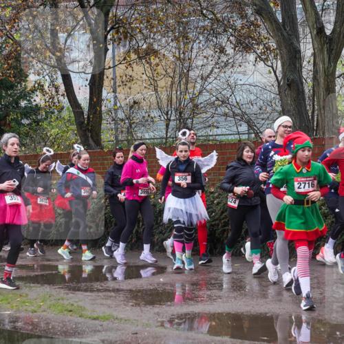 07.12.2025 - St. Pauli X-Mass-Run No. 15 Michael Burmester http://msf.ph/oto/9429242 07.12.2025 11:24:03 Laufen 2600, 3732, 353, 3655, 356, 3963, 3999, 324, 2716 meine-sportfotos.de
