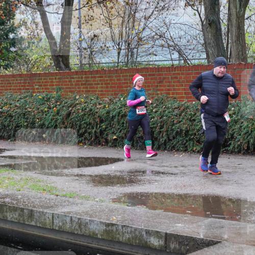 07.12.2025 - St. Pauli X-Mass-Run No. 15 Michael Burmester http://msf.ph/oto/9429246 07.12.2025 09:44:11 Laufen 2856, 2002, 2923 meine-sportfotos.de