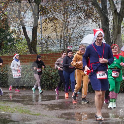 07.12.2025 - St. Pauli X-Mass-Run No. 15 Michael Burmester http://msf.ph/oto/9429259 07.12.2025 11:24:09 Laufen 2451, 3552, 2452, 05, 3420, 35, 645, 640 meine-sportfotos.de