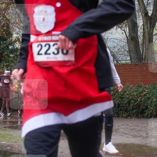 07.12.2025 - St. Pauli X-Mass-Run No. 15 Michael Burmester http://msf.ph/oto/9429272 07.12.2025 11:24:16 Laufen 4606, 4600, 143, 2230, 93 meine-sportfotos.de