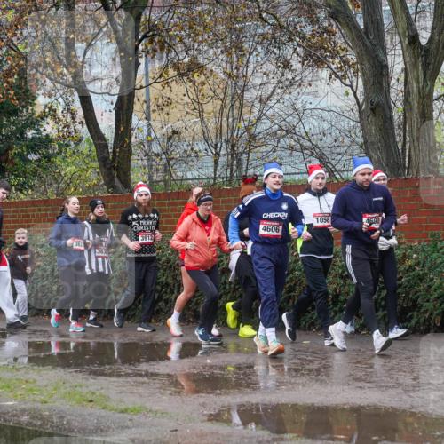 07.12.2025 - St. Pauli X-Mass-Run No. 15 Michael Burmester http://msf.ph/oto/9429284 07.12.2025 11:24:21 Laufen 1540, 24, 1058, 4690, 4606, 3912, 362, 3630, 609, 3419 meine-sportfotos.de