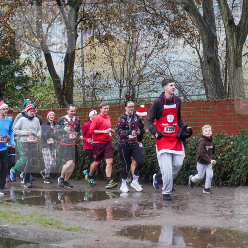 07.12.2025 - St. Pauli X-Mass-Run No. 15 Michael Burmester http://msf.ph/oto/9429297 07.12.2025 11:24:25 Laufen 2229, 570, 43388, 1801, 1534, 244, 19, 3624 meine-sportfotos.de