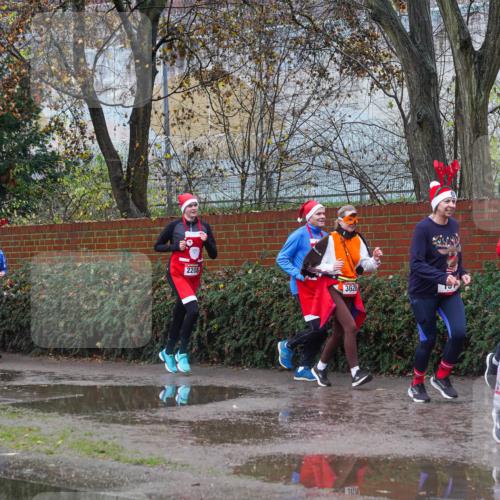 07.12.2025 - St. Pauli X-Mass-Run No. 15 Michael Burmester http://msf.ph/oto/9429322 07.12.2025 11:24:39 Laufen 2208, 121, 237, 3620, 30, 365 meine-sportfotos.de