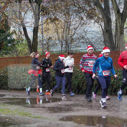 07.12.2025 - St. Pauli X-Mass-Run No. 15 Michael Burmester http://msf.ph/oto/9429350 07.12.2025 11:24:57 Laufen 3915, 3676, 2798, 3672, 301, 3563, 3572, 3568 meine-sportfotos.de