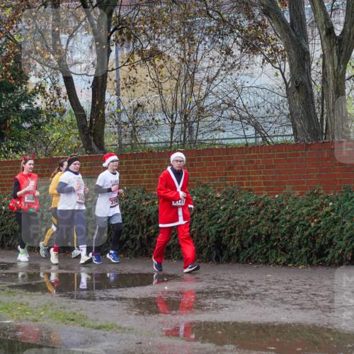 07.12.2025 - St. Pauli X-Mass-Run No. 15 Michael Burmester http://msf.ph/oto/9429356 07.12.2025 11:25:03 Laufen 121, 888, 4883 meine-sportfotos.de