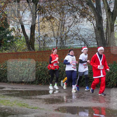 07.12.2025 - St. Pauli X-Mass-Run No. 15 Michael Burmester http://msf.ph/oto/9429359 07.12.2025 11:25:05 Laufen 225, 3088, 3800, 3798, 21 meine-sportfotos.de