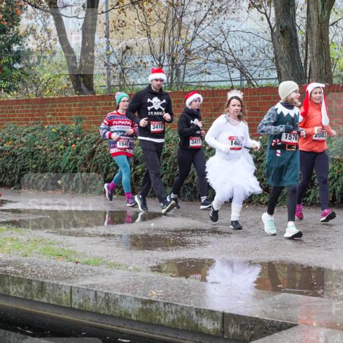 07.12.2025 - St. Pauli X-Mass-Run No. 15 Michael Burmester http://msf.ph/oto/9429428 07.12.2025 09:45:42 Laufen 1150, 1946, 3410, 1576, 2083, 3411, 146 meine-sportfotos.de