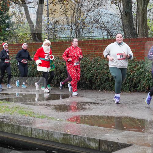 07.12.2025 - St. Pauli X-Mass-Run No. 15 Michael Burmester http://msf.ph/oto/9429446 07.12.2025 09:45:51 Laufen 1732, 3628, 2627, 136, 979, 88, 10 meine-sportfotos.de