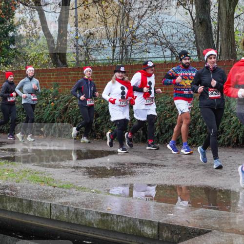 07.12.2025 - St. Pauli X-Mass-Run No. 15 Michael Burmester http://msf.ph/oto/9429456 07.12.2025 09:45:54 Laufen 4735, 39, 3935, 1735, 1736, 1330, 44, 1732, 3628, 27 meine-sportfotos.de