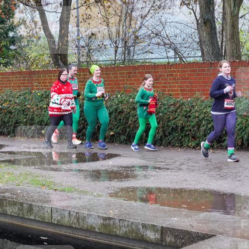 07.12.2025 - St. Pauli X-Mass-Run No. 15 Michael Burmester http://msf.ph/oto/9429607 07.12.2025 09:47:49 Laufen 2, 2666, 4662 meine-sportfotos.de